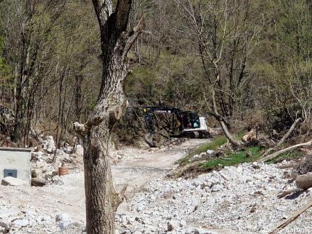 Sanacijska obnova vodotokov in hudournikov po poplavah (24)